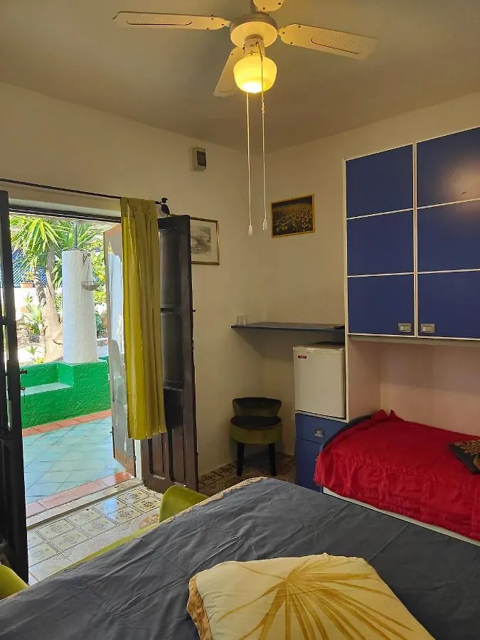 Aquilone Residence Stromboli Italien
