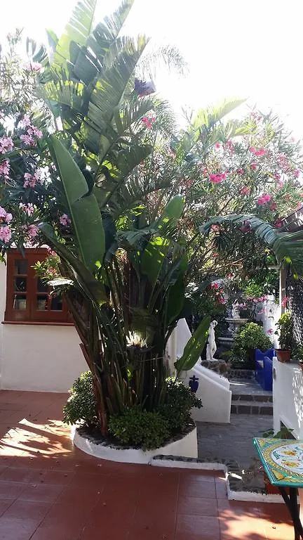 Aquilone Residence Stromboli 0*,