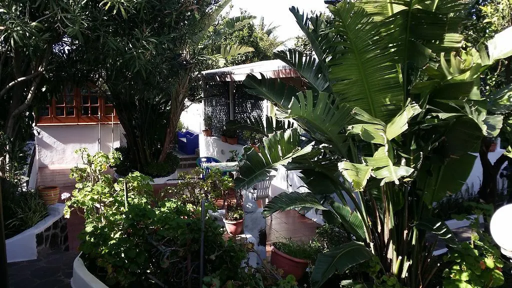 Aquilone Residence Stromboli Italien