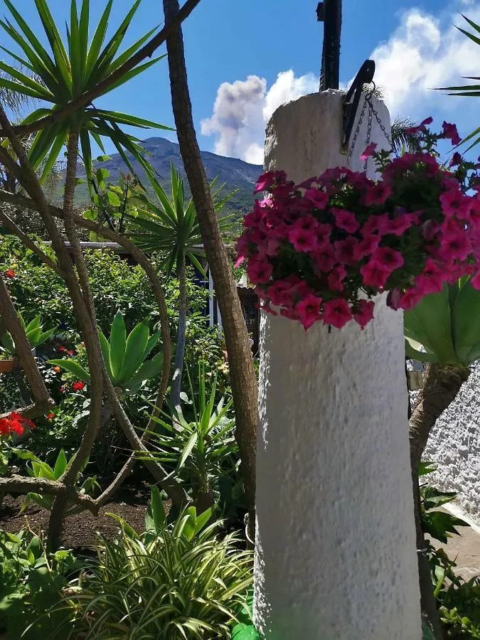 Aquilone Residence Stromboli Bed & Breakfast